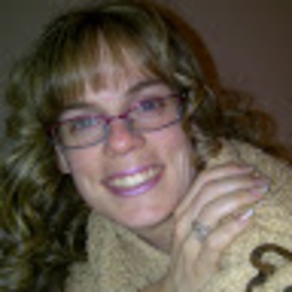 Meet your Posher, Crystal